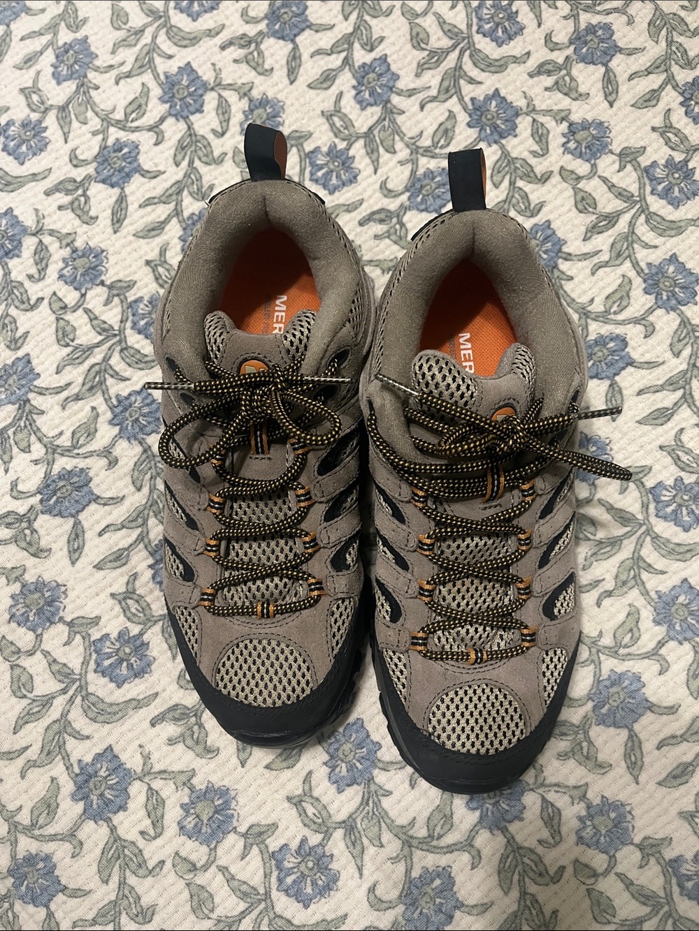 Men's Athletic Trail Shoes — Gray with Black & Orange Details